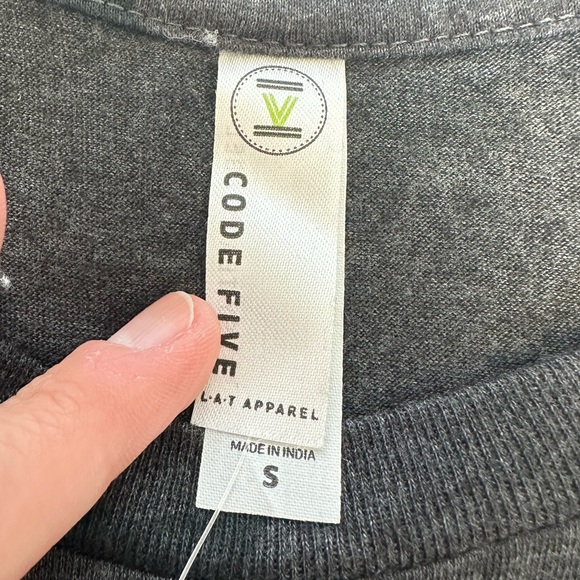 Here’s to new beginnings tee. Size small. - Picture 3 of 6